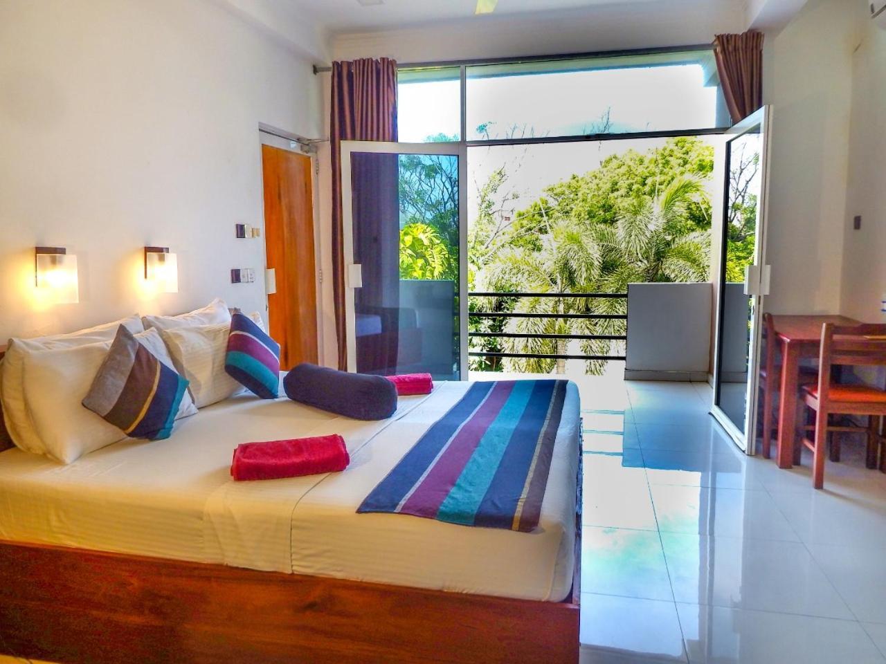 Hotel The Panorama Negombo Exteriér fotografie